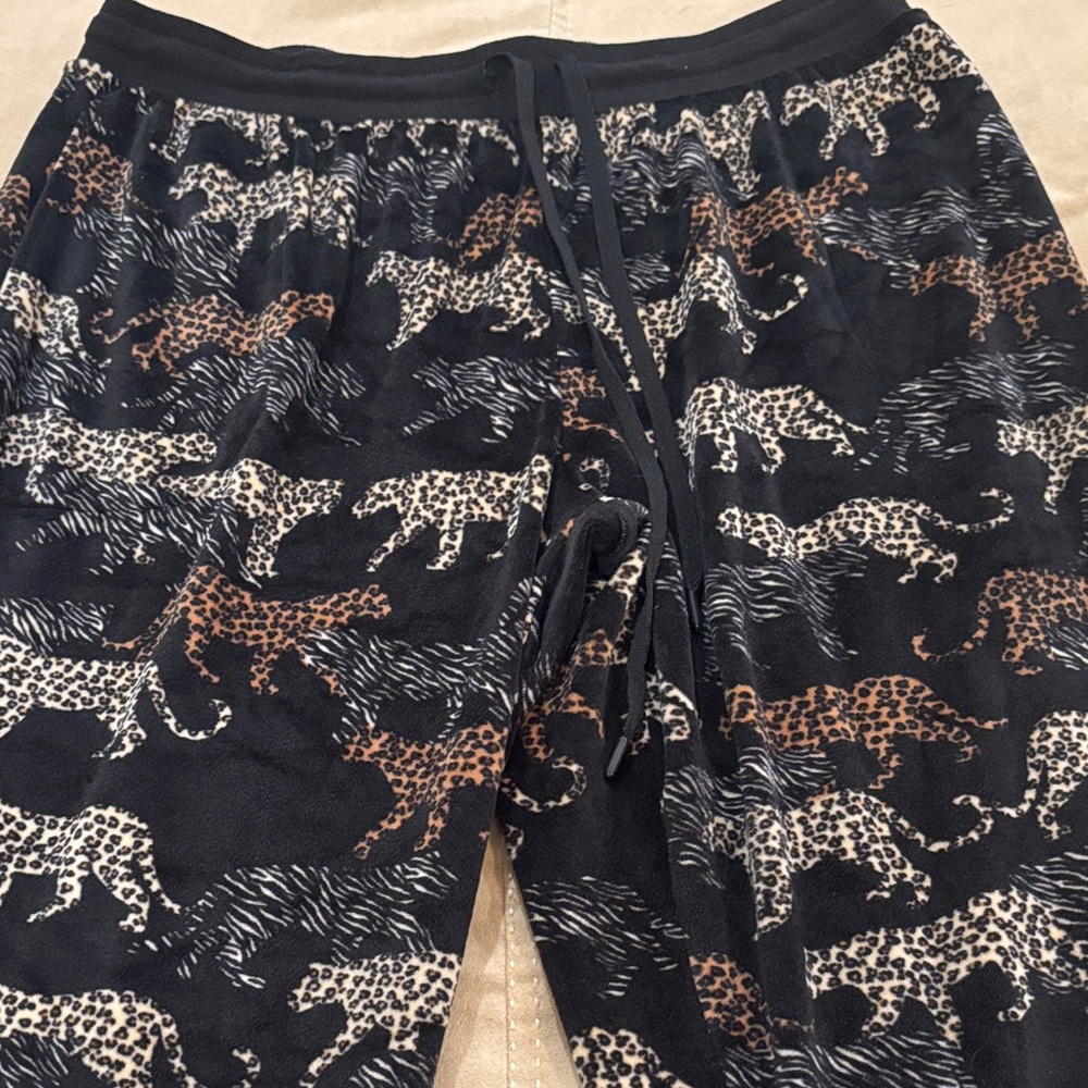 Secret Treasures Black and Brown Leopard Print Pajama Pants